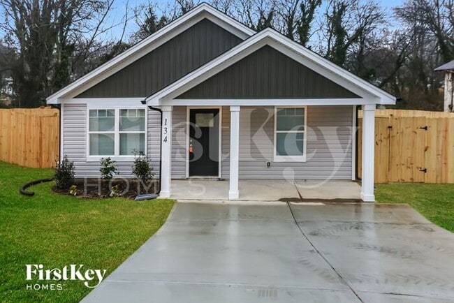 property at 134 Fort Worth Ave