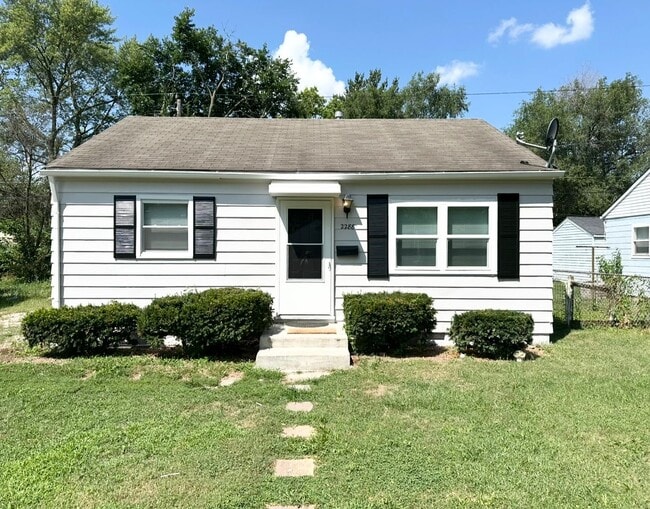 property at 2288 N Moreland Ave