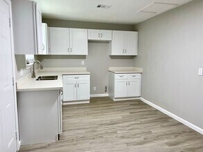 610 Garrett St in Liberty, TX - Building Photo - Building Photo