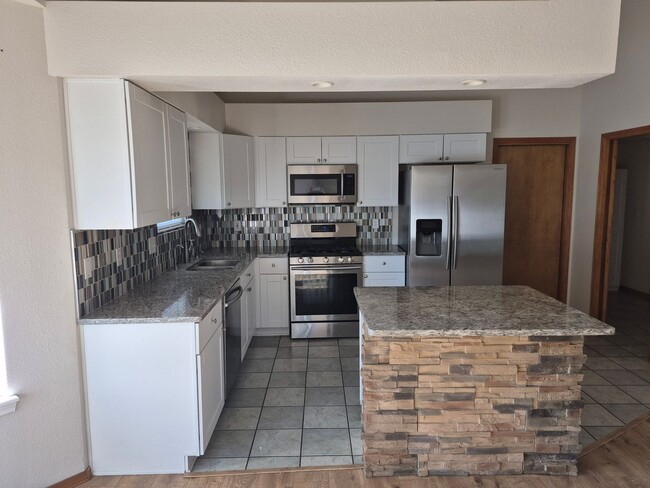 3645 Mosswood Ave in Alamogordo, NM - Building Photo - Building Photo