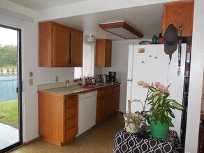 1806 N 40th Pl in Mount Vernon, WA - Building Photo - Building Photo