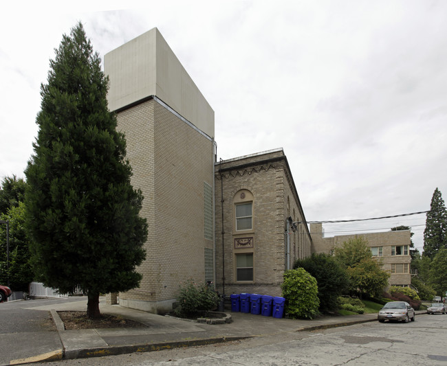 World View Center in Portland, OR - Building Photo - Building Photo