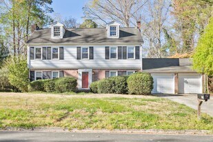 212 Oxford Rd in Williamsburg, VA - Building Photo