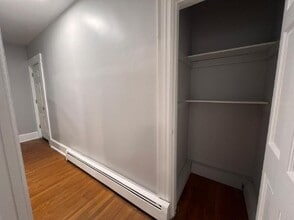 1166 Dixwell Ave, Unit #1166 in Hamden, CT - Building Photo - Building Photo