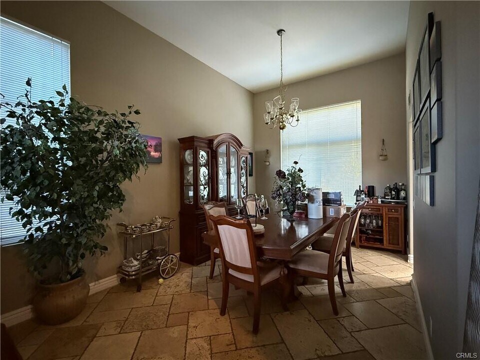 2678 N Bentley St in Orange, CA - Building Photo