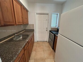 8321 Crespi Blvd in Miami, FL - Building Photo - Building Photo