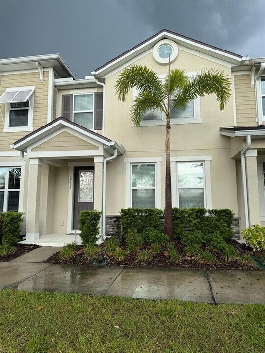 10113 Greenstone Ridge St in Orlando, FL - Building Photo