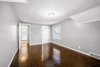 15121 Ashton Rd in Detroit, MI - Building Photo - Building Photo