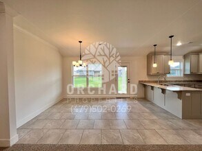 1809 E Hudson Dr in Siloam Springs, AR - Building Photo - Building Photo