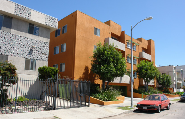 970 S Ardmore Ave in Los Angeles, CA - Building Photo - Building Photo