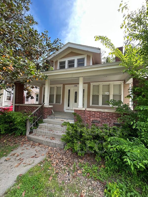 property at 5319 Charlotte St