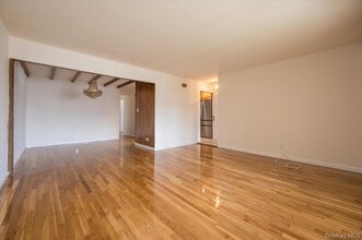 80-19 149th Ave in Queens, NY - Building Photo - Building Photo