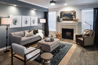 McDermott Place in Plano, TX - Foto de edificio - Building Photo