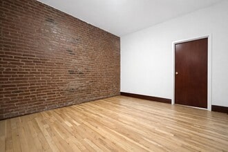 28 West 125 Street in New York, NY - Foto de edificio - Building Photo