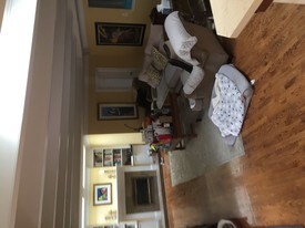 1009 Sycamore Dr