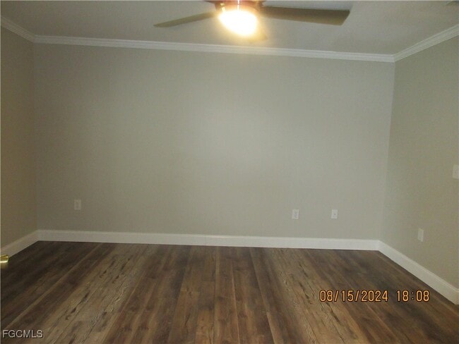 459 NE 3rd Ave in Cape Coral, FL - Foto de edificio - Building Photo