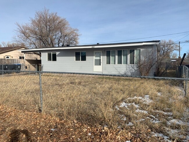 221 Desmet Dr in Cheyenne, WY - Building Photo - Building Photo