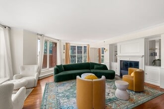 10 Rogers St in Cambridge, MA - Building Photo - Building Photo