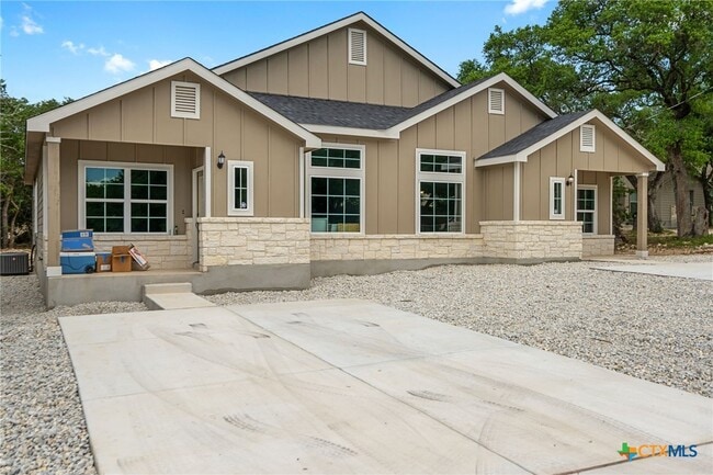 property at 2926 Puter Creek Rd