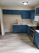 1629 Kings Mill Ct in Dayton, OH - Building Photo - Building Photo