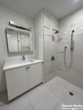 198 Green St, Unit 202 in Boston, MA - Building Photo - Building Photo