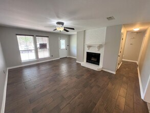 522 Fawn Lake Dr in Baton Rouge, LA - Building Photo - Building Photo