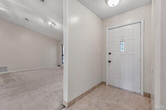 1012 Coronado Ct in Gulf Breeze, FL - Building Photo - Building Photo