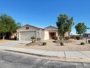 2 Fair Winds Cir in Mohave Valley, AZ - Building Photo - Building Photo