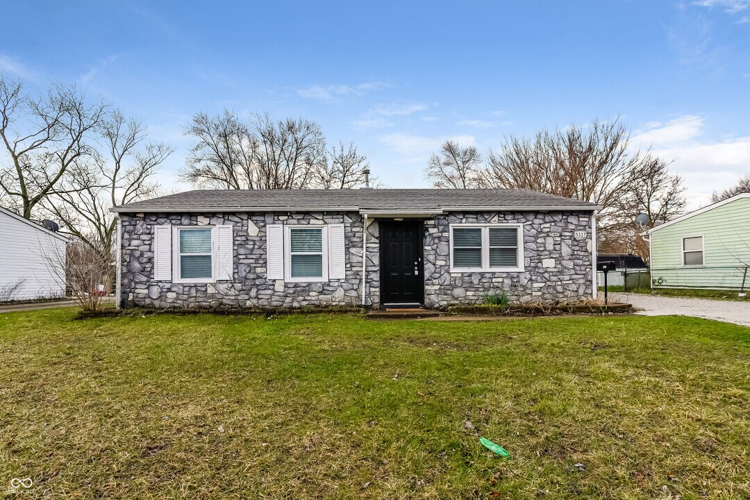 5337 W 36th St in Indianapolis, IN - Building Photo