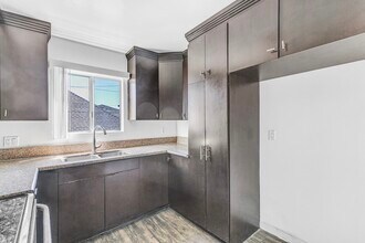 600 Almond Ave in Long Beach, CA - Building Photo - Building Photo