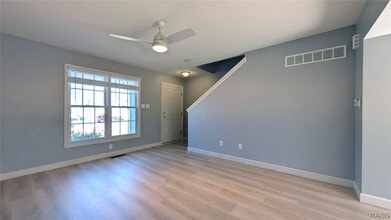 247 New Richmond Dr in Wentzville, MO - Building Photo - Building Photo