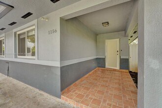1154 NW 103rd St in Miami, FL - Building Photo - Building Photo