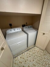 7625 SW 106th Ave in Miami, FL - Building Photo - Building Photo