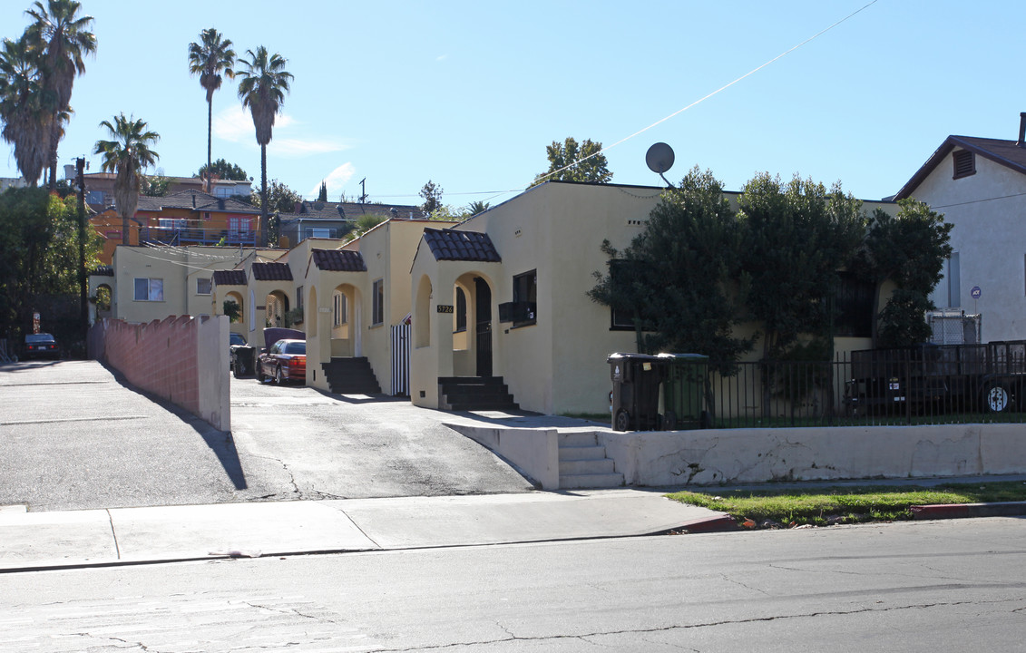 5726 Aldama St in Los Angeles, CA - Building Photo