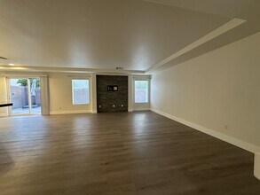 6752 Philharmonic Ave in Las Vegas, NV - Building Photo - Building Photo