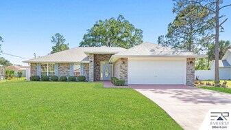 40 Pine Brook Dr in Palm Coast, FL - Building Photo