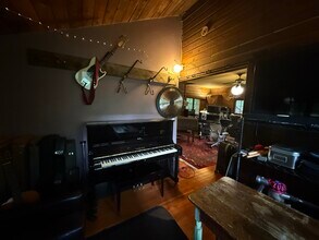 20 Victoria Way in Holmes, NY - Building Photo - Building Photo