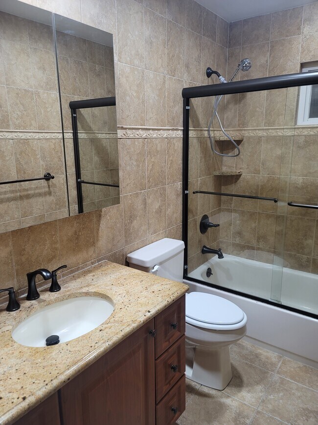 66 Marina Rd Apartments and Nearby Island Park Apartments For Rent