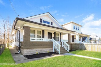 3732 River Park Dr in Louisville, KY - Building Photo - Building Photo