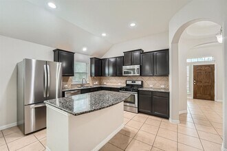 2416 Lynx Court in Pflugerville, TX - Building Photo - Building Photo