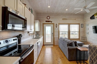 1924 Eleventh Street-SI ID1023221P, Unit SI ID1023221P in Port Aransas, TX - Building Photo - Building Photo