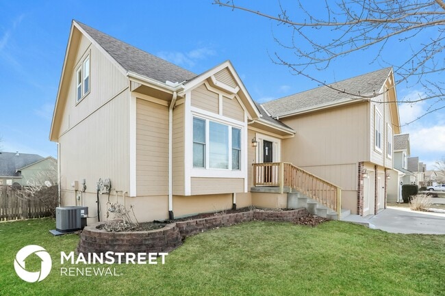 1125 SE 11 Terrace in Lee's Summit, MO - Building Photo - Building Photo