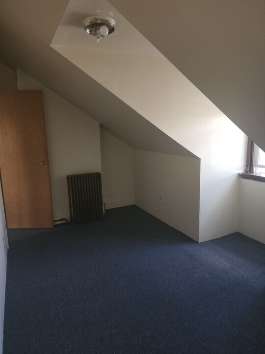 241 Atwood St in Pittsburgh, PA - Building Photo