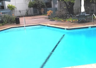 1036 Oak Grove Rd, Unit 33 in Concord, CA - Building Photo - Building Photo