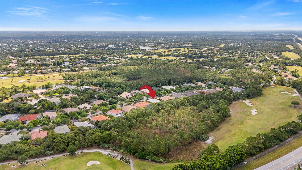 4642 SW Hammock Creek Dr in Palm City, FL - Building Photo