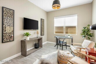 7628 E Camino Del Monte in Scottsdale, AZ - Building Photo - Building Photo