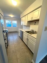 41C White Farms Rd in Saratoga Springs, NY - Building Photo - Building Photo