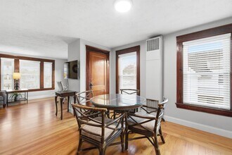 65 S Elm St in Manchester, NH - Building Photo - Building Photo