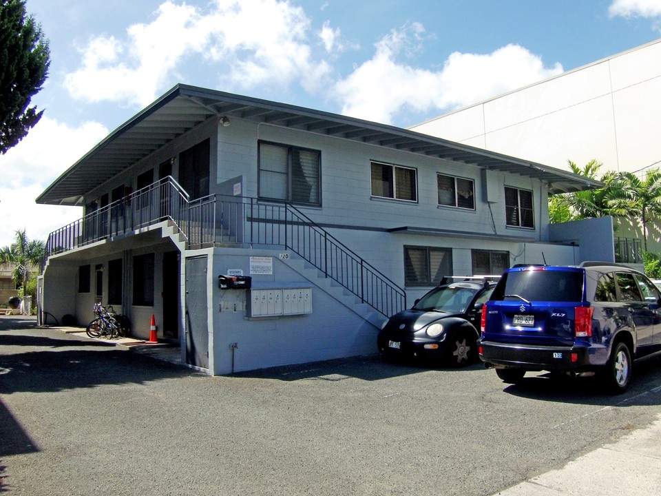 820 Ekela Ave in Honolulu, HI - Building Photo