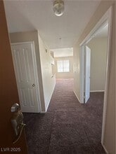 2900 Sunridge Heights Pkwy in Henderson, NV - Foto de edificio - Building Photo